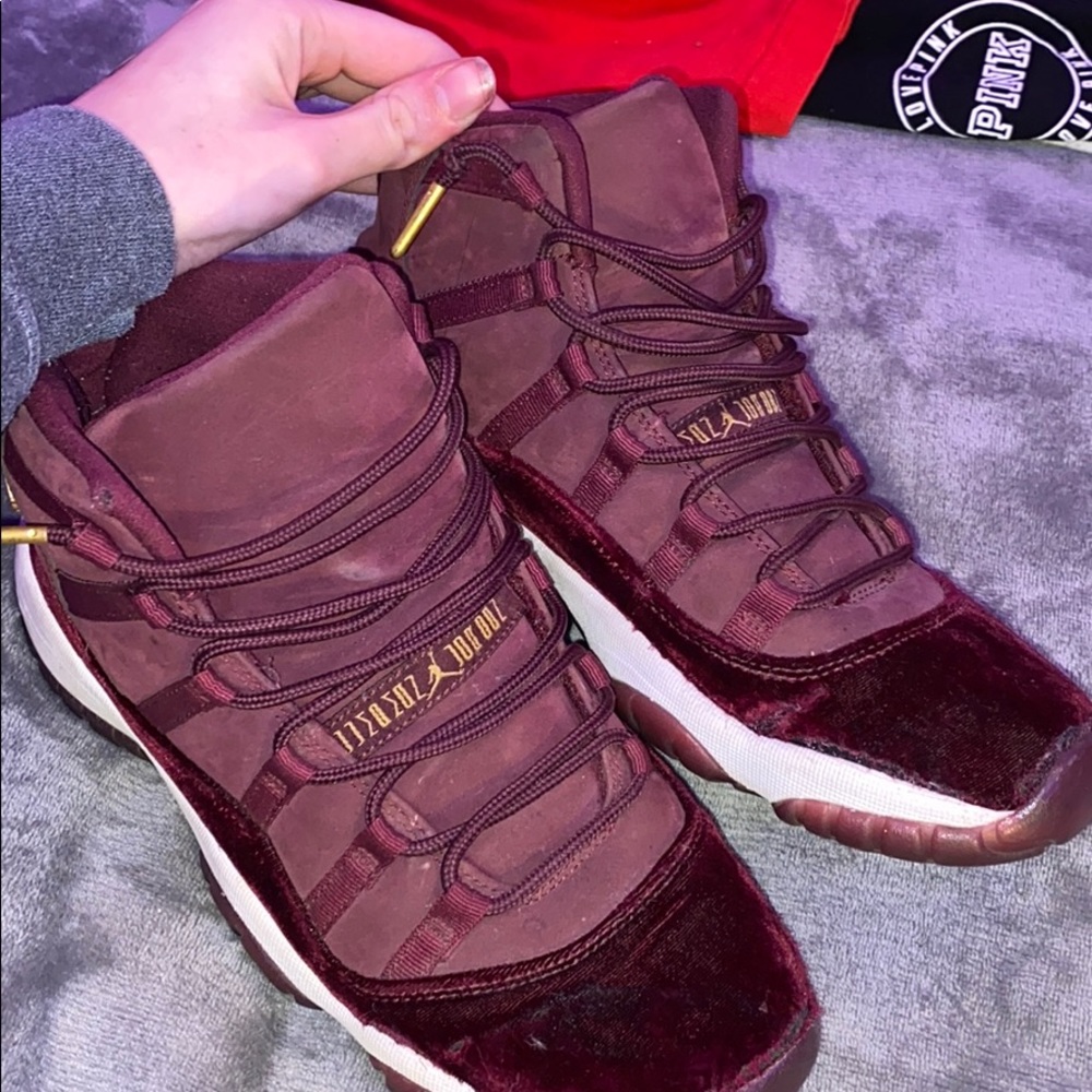 Air Jordan 11 Retro GG heiress velvet